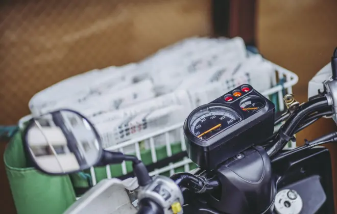 新聞配達スタッフ